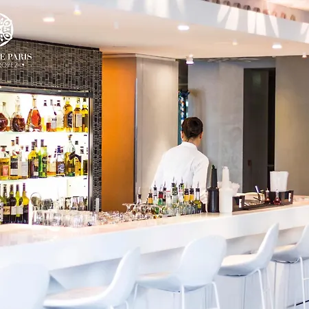 De Paris Saint-Tropez