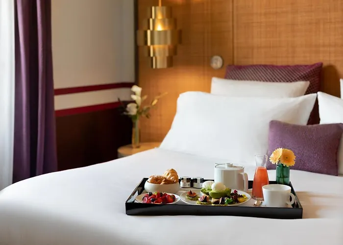 Готель De Paris