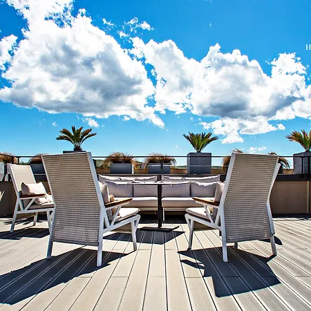 De Paris Saint Tropez