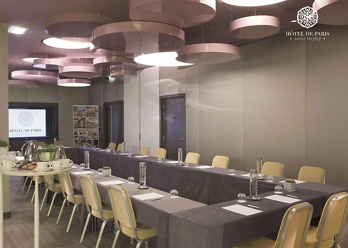 De Paris Saint Tropez