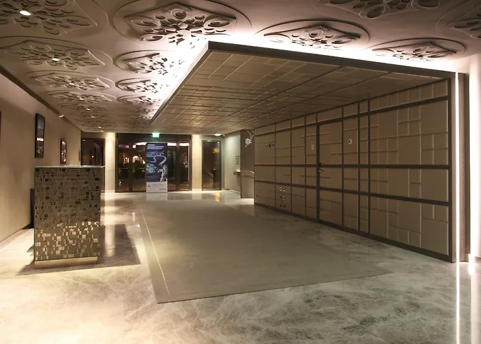 De Paris Saint-Tropez