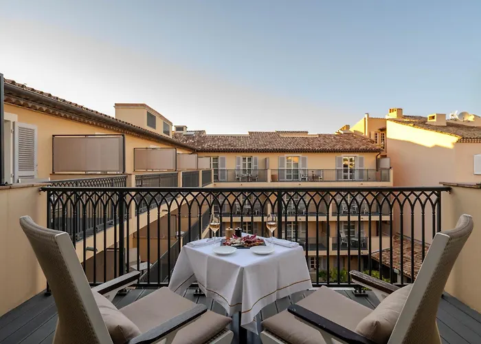 De Paris Saint Tropez